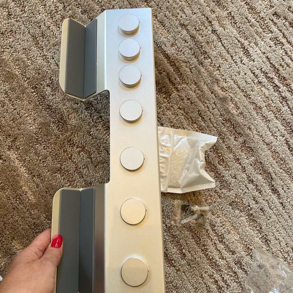 Holder for Dyson Air Wrap